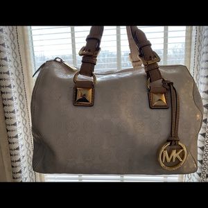 White Michael Kors handbag